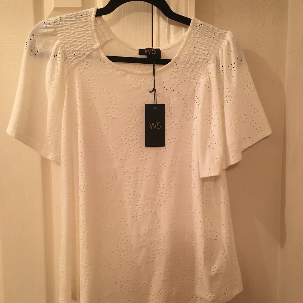 Cream Top - Picture 2 of 3